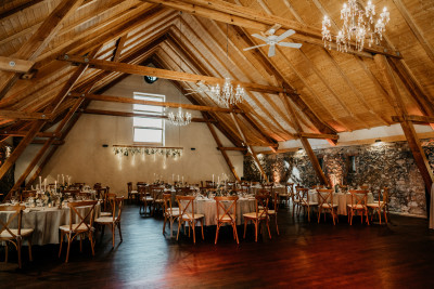 Großer Saal der Haxenmühle in Groß-Umstadt in der Nähe des Odenwalds